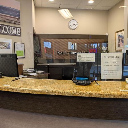 Best Lynnwood Inn Экстерьер фото