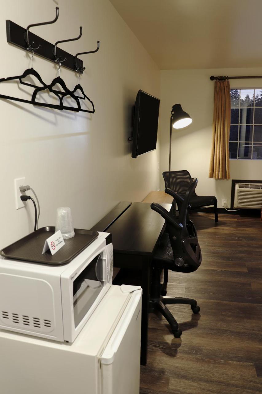 Best Lynnwood Inn Экстерьер фото