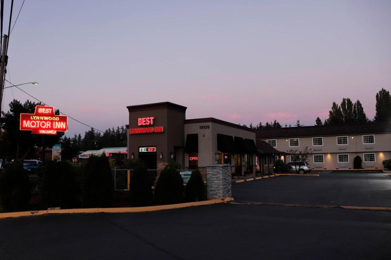 Best Lynnwood Inn Экстерьер фото